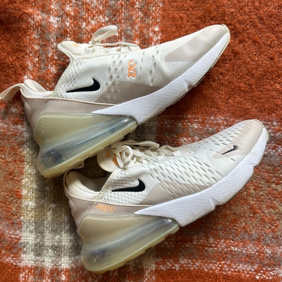 Nike Air Max 270's - Picture 4 of 5